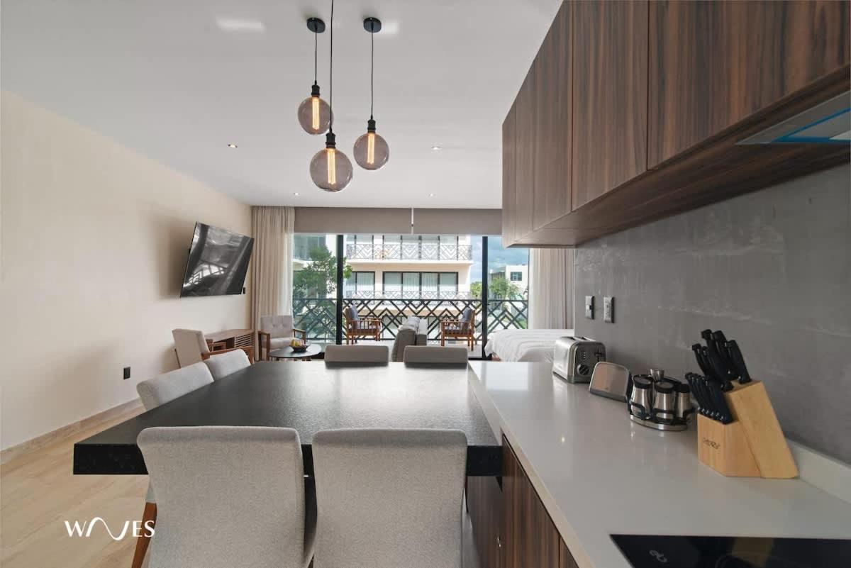 Spacious Loft With Balcony Near Zone Palais By Waves Apartamento