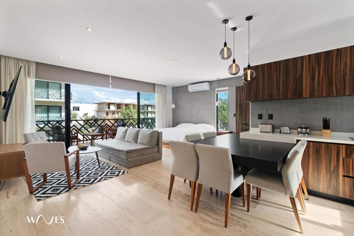 Spacious Loft With Balcony Near Zone Palais By Waves
