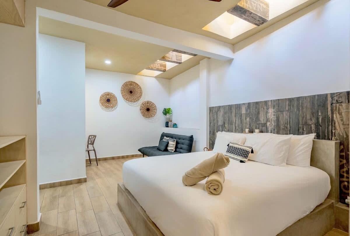 Exclusive 3-bedroom House With A Large Roof Terrace And Private Pool