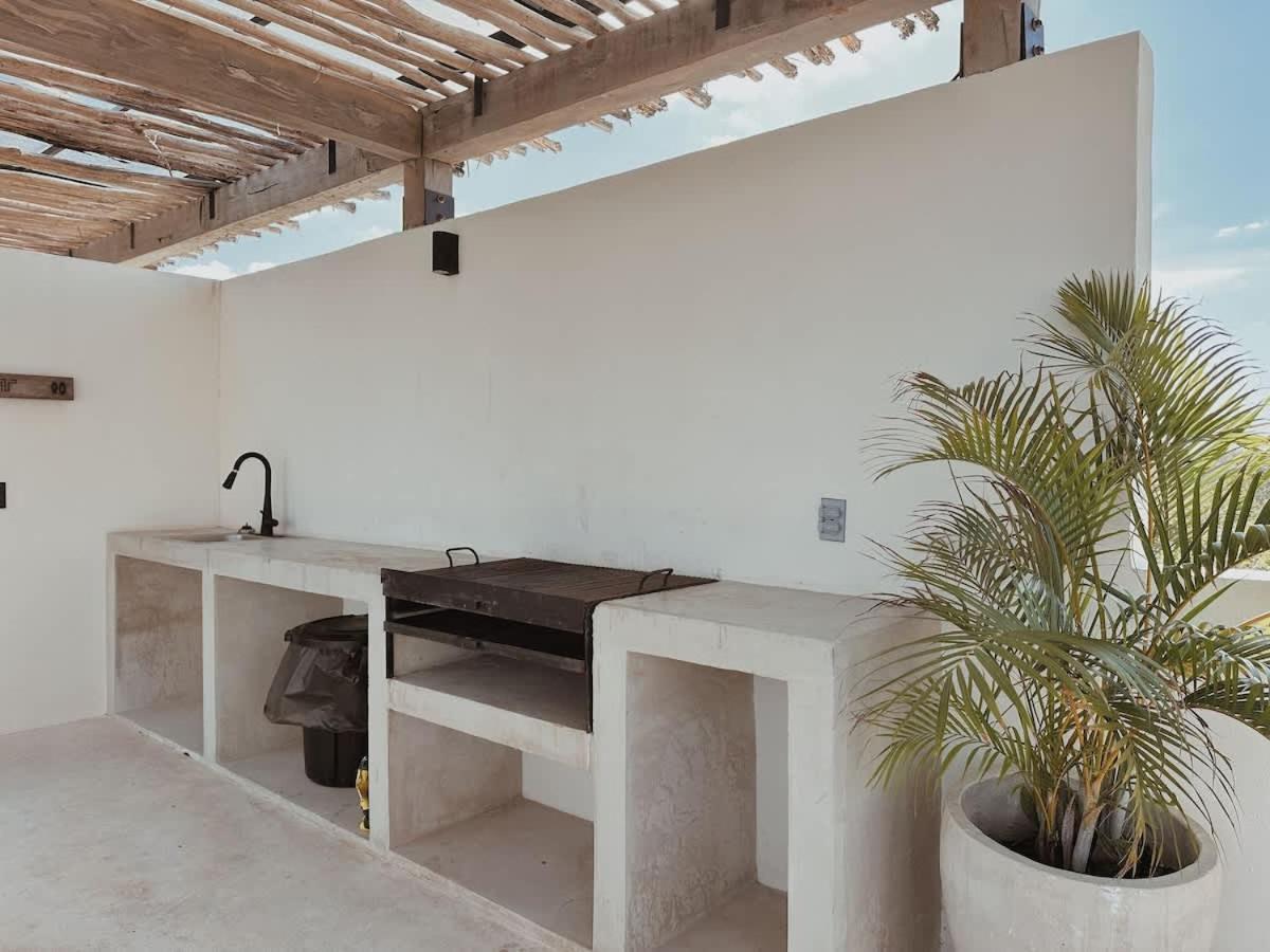 Private Parking Lot And Bbq * Tulum