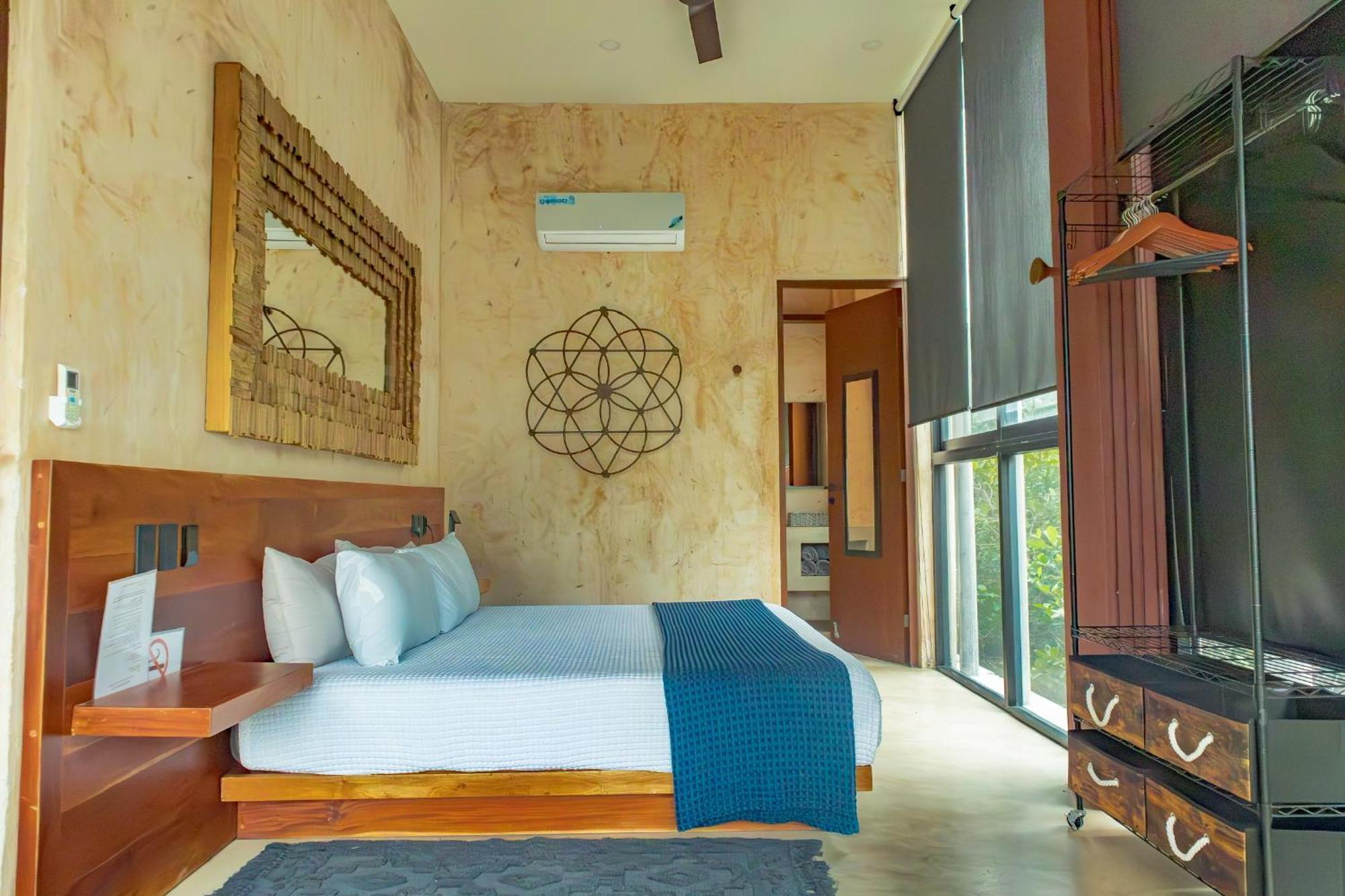 Caiman Habitat Beach, By Ahau Collection Hotel