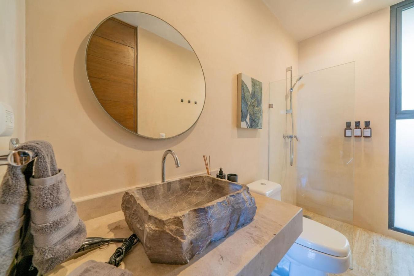Ophelia Luxury 1 Bedroom *