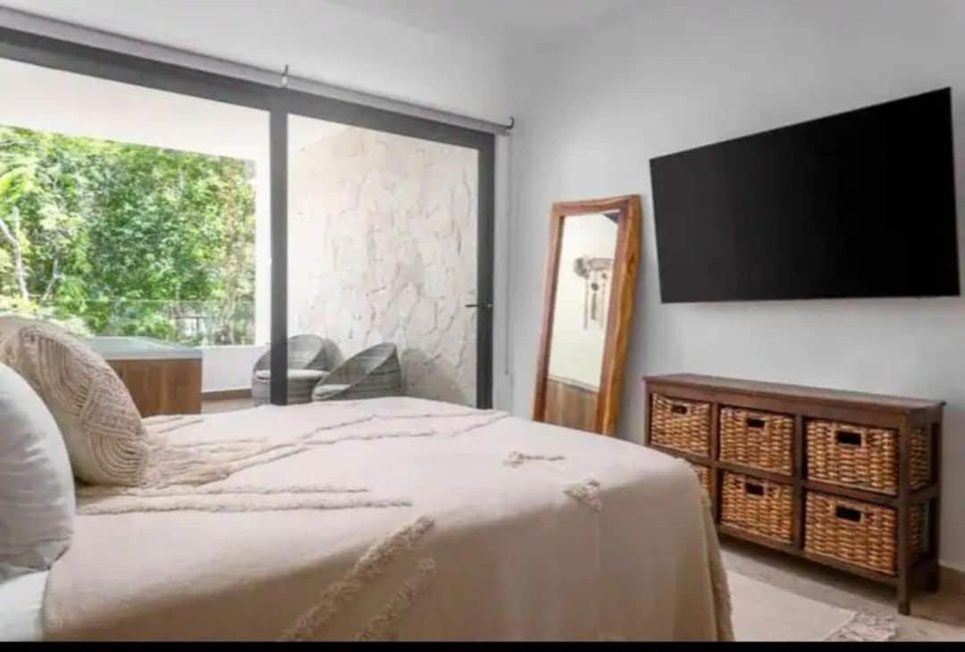 Jungle Jacuzzi Apartamento