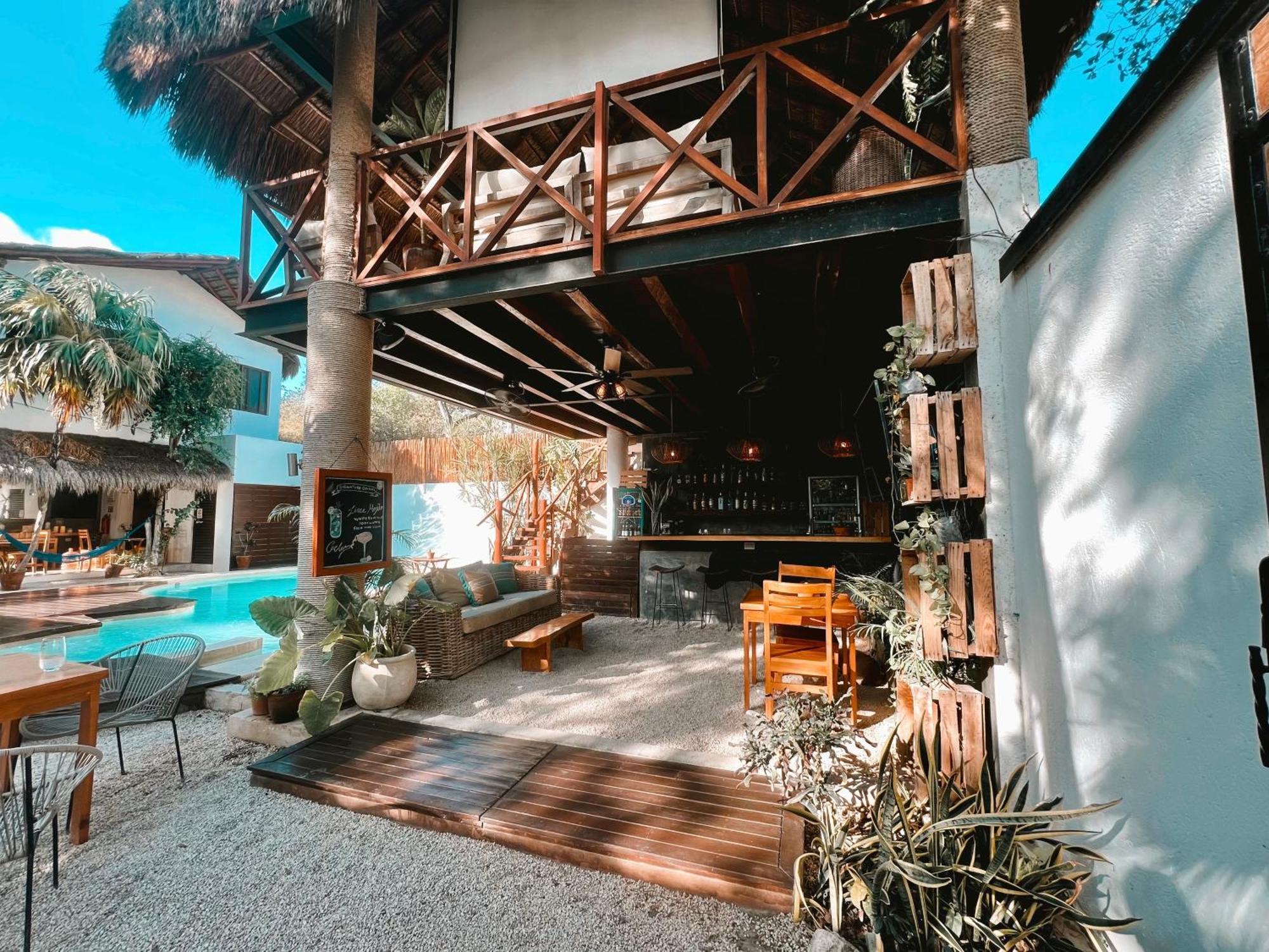 Hostal Mimosa *