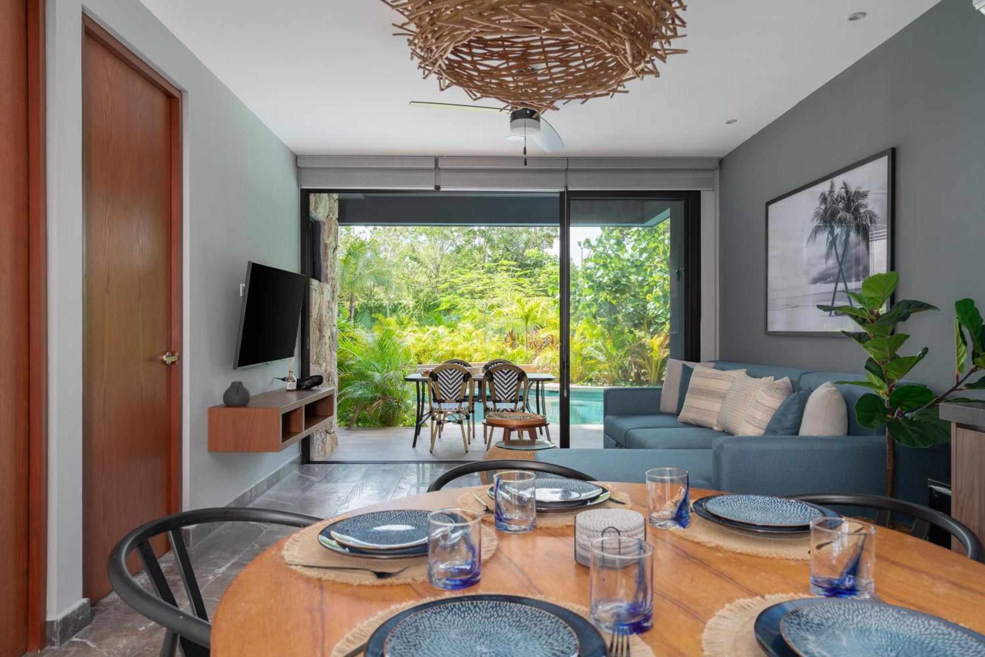 Paramar Black * Tulum