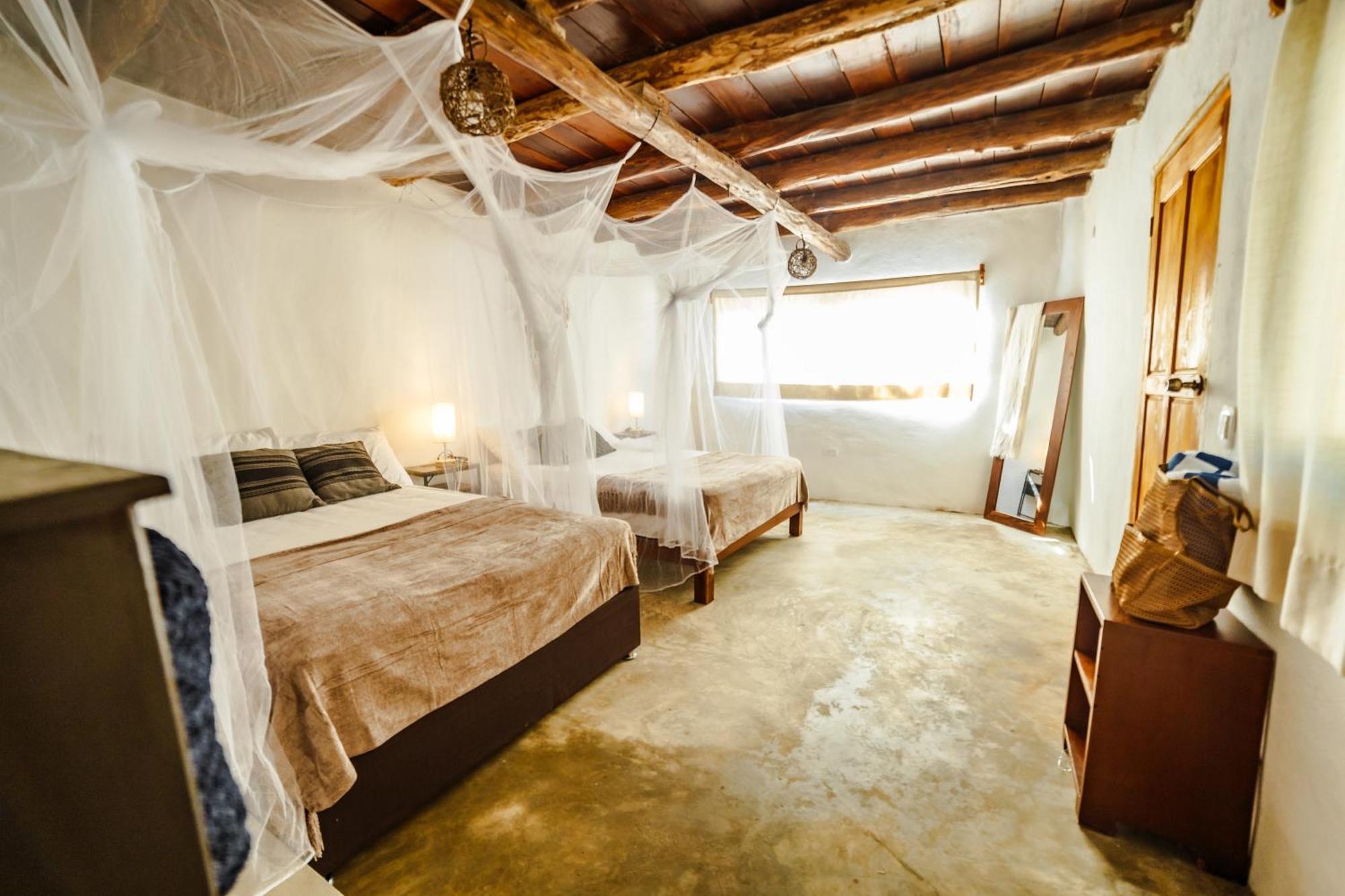 Hotel Co.bañitas *