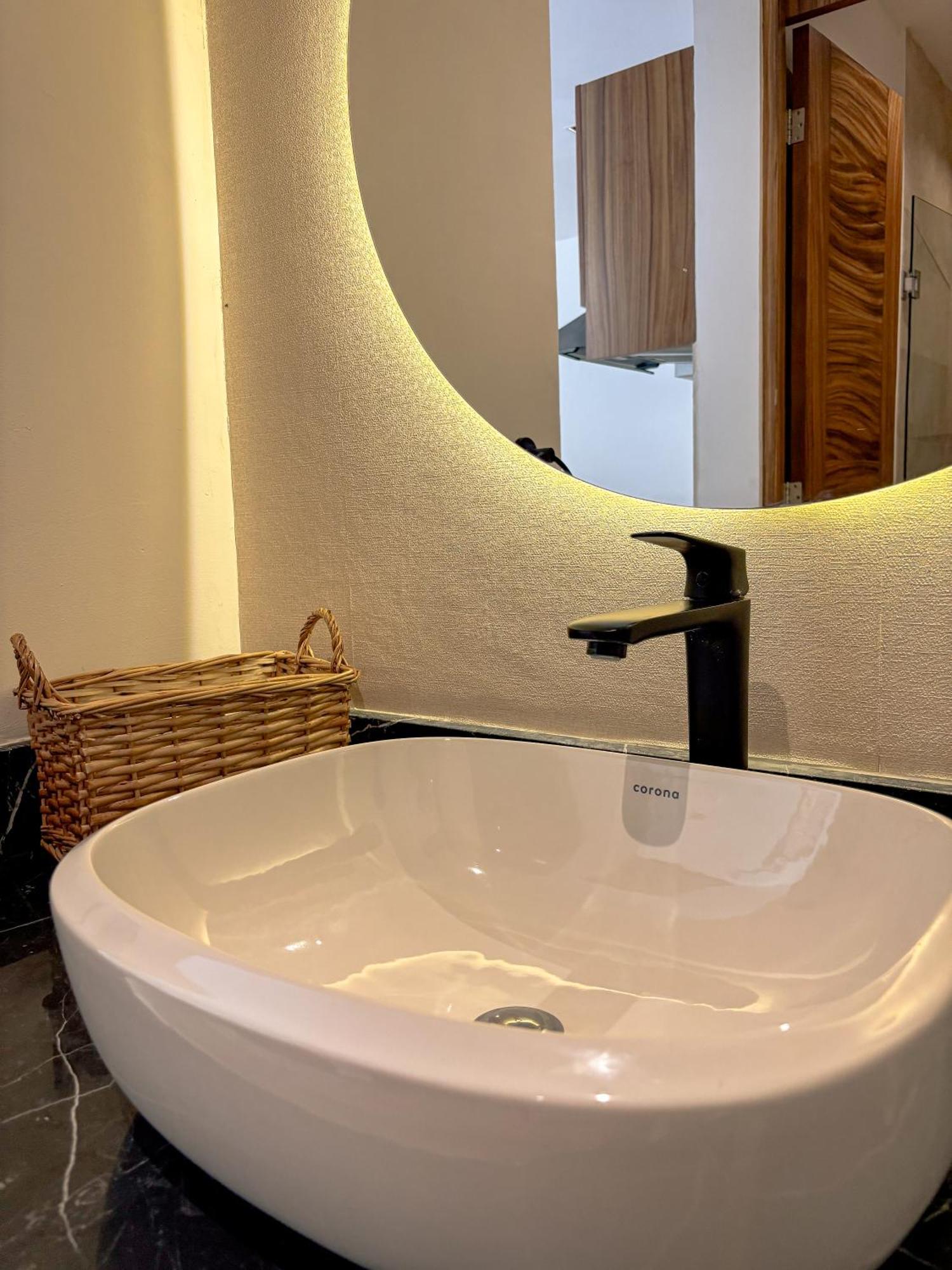 Sak Tuunich Luxury Residences Aparthotel *
