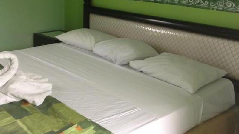 Hotel Oyo Addy 2*