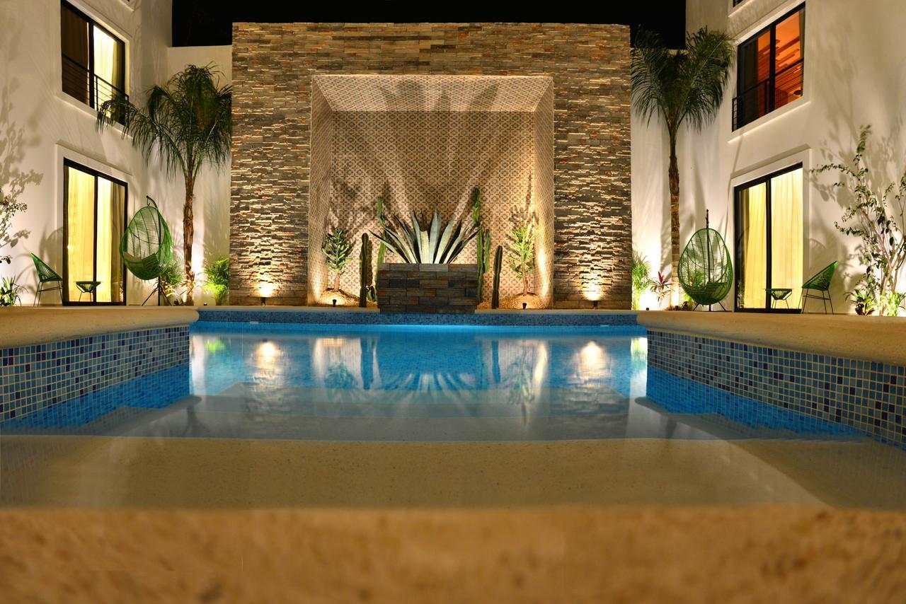 Elements Boutique 4*