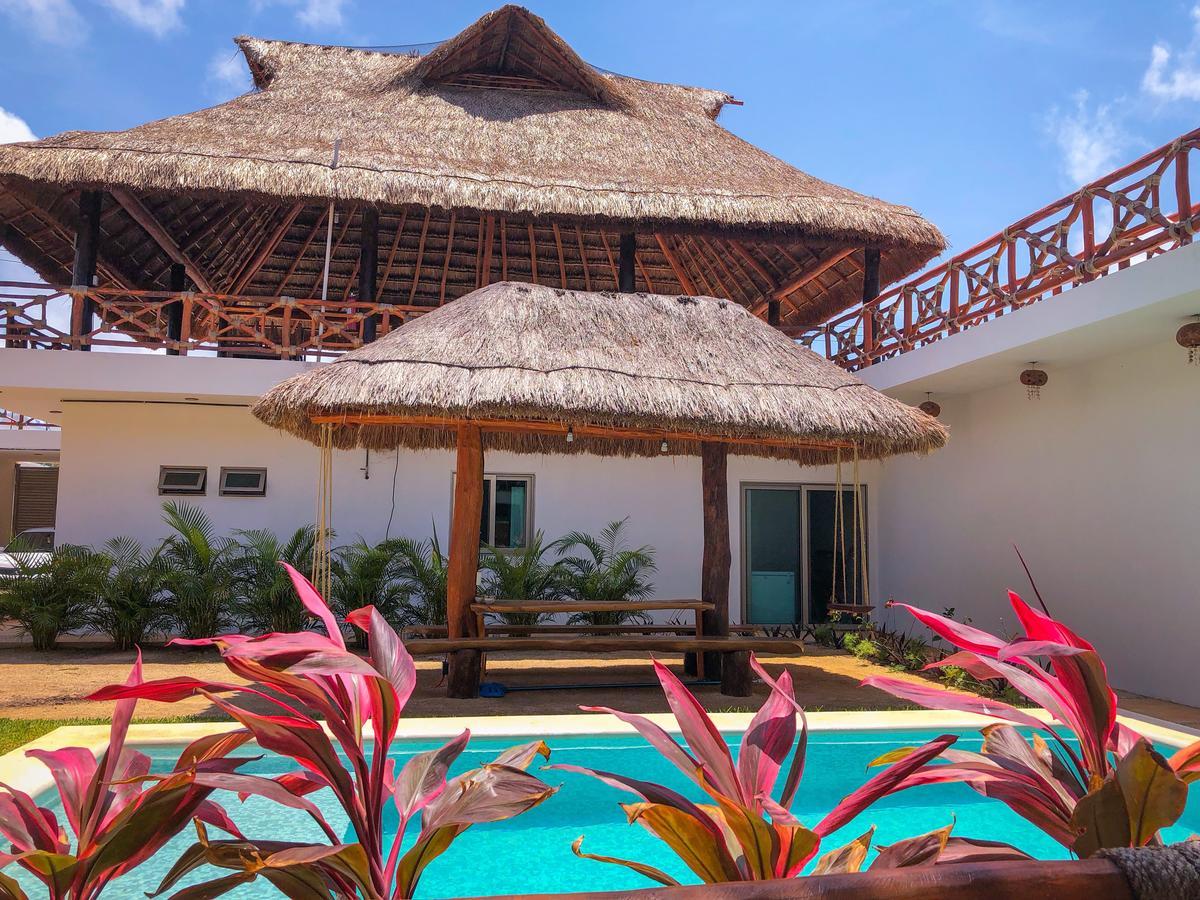Hotel Hacienda Dos Ojos 4*