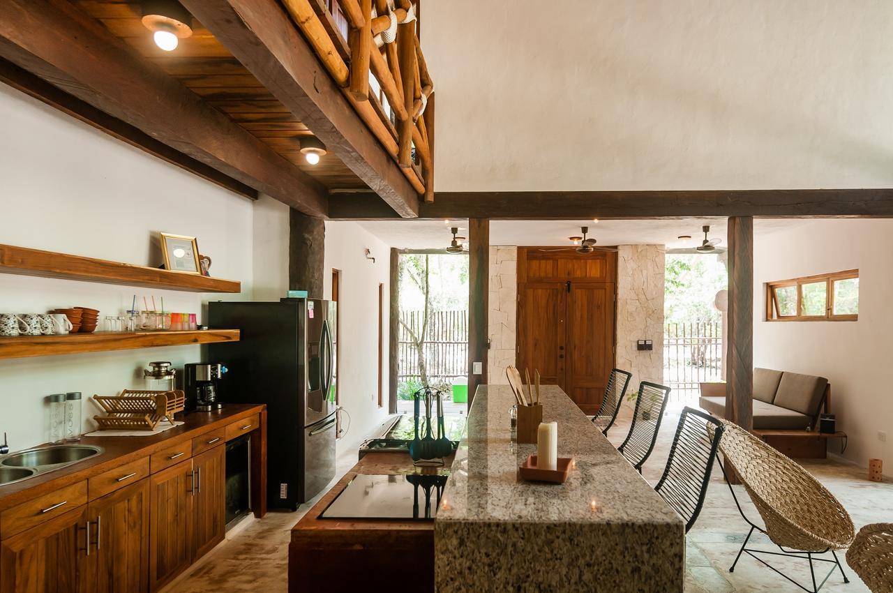 Jungle Chic In Chemuyil Villa *