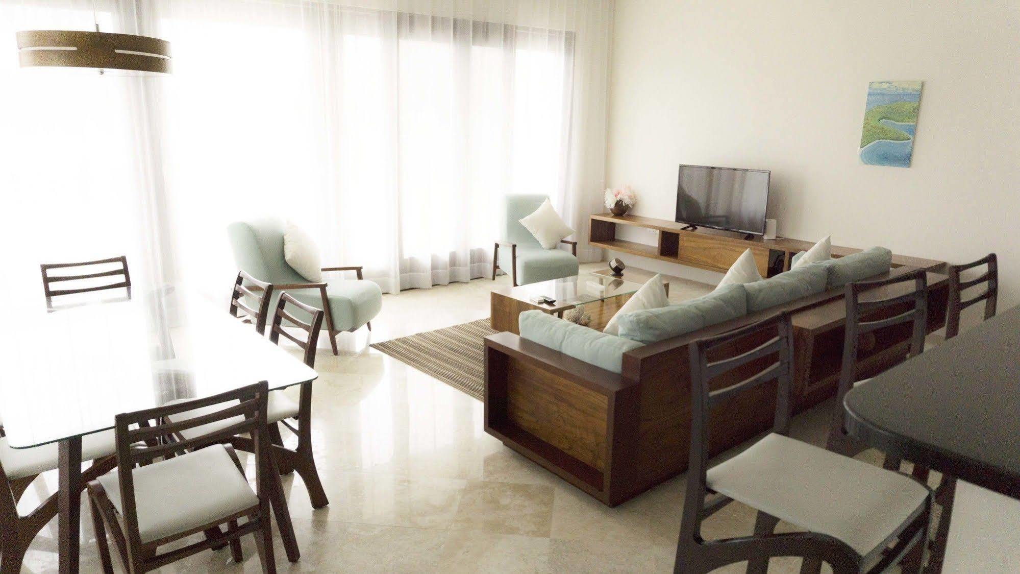 Intima Adults Only Hotel 3*