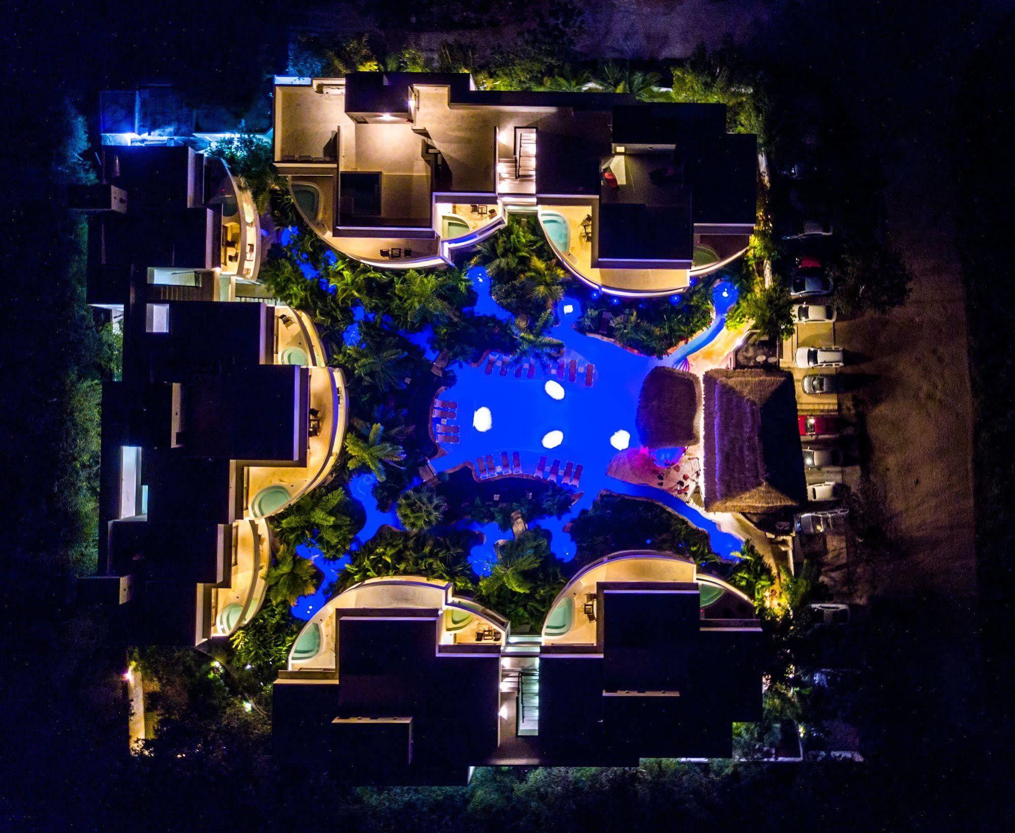 Intima Adults Only Tulum