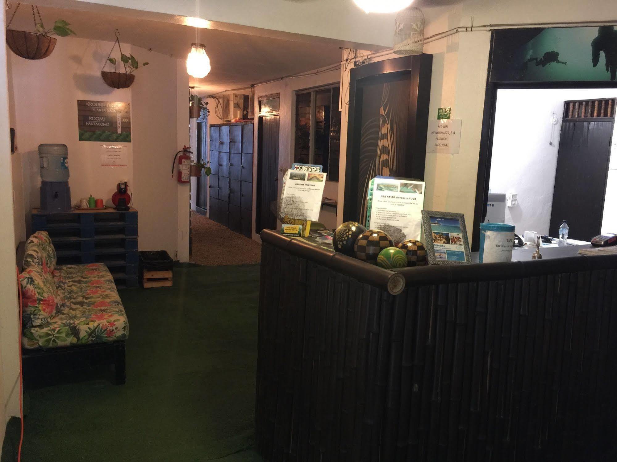 Hostal Emotion Avenida & Tulum