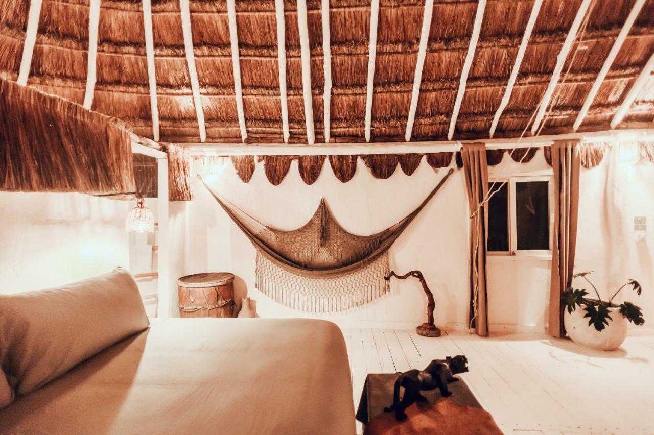 Hotel Esencial