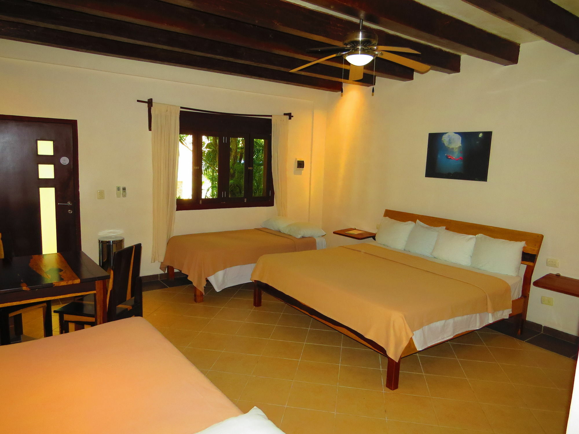 Hotel Xibalba Dive Center 3*