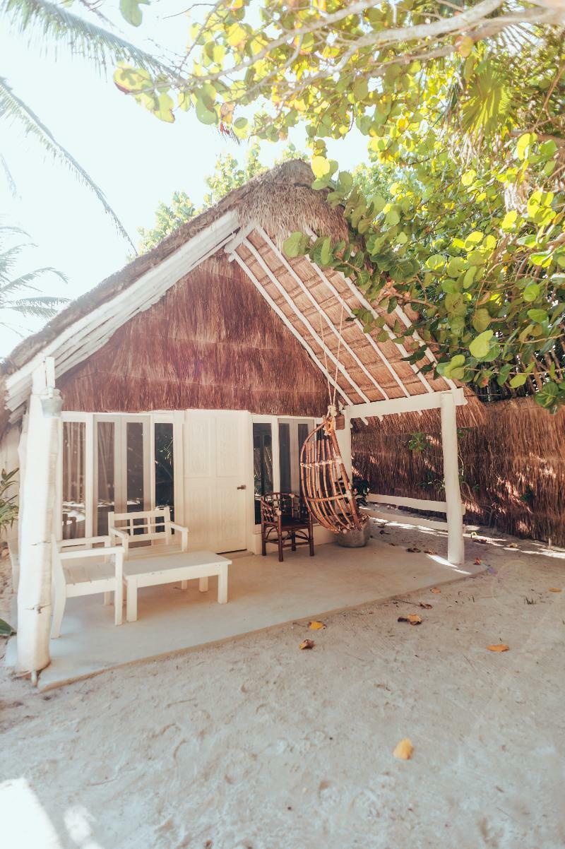 Hotel Esencial 4*