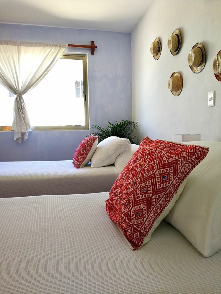 Amanecer Y Manana Private - Town 2*