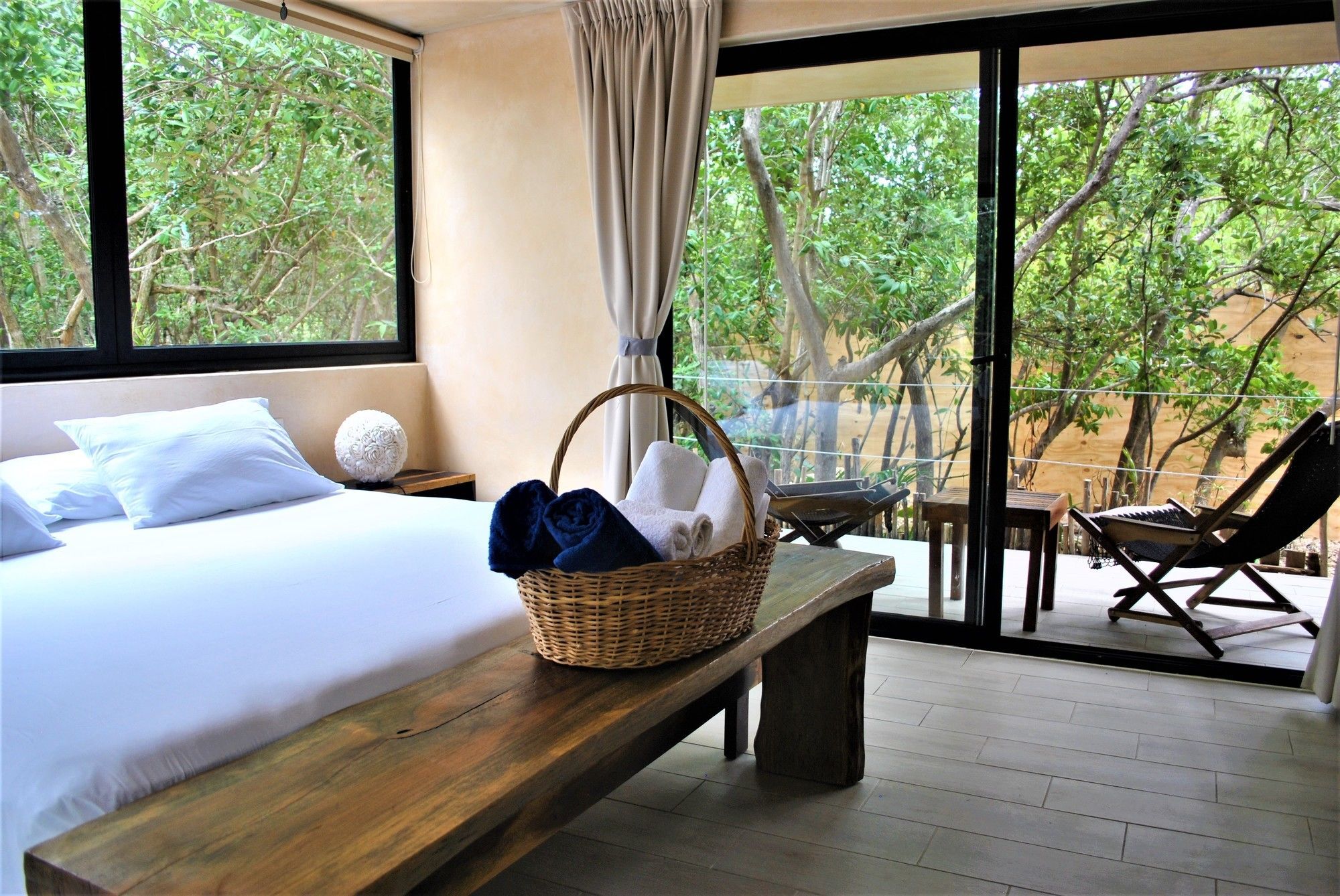 Sunset Hotel 2*