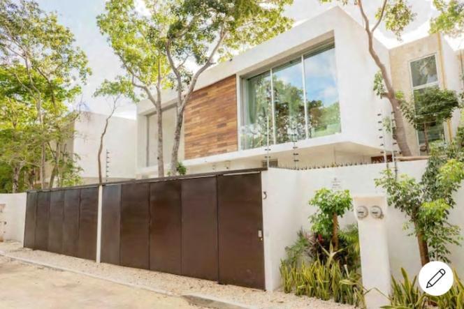 Luum - Majestic With Private Pool And Parking Villa *
