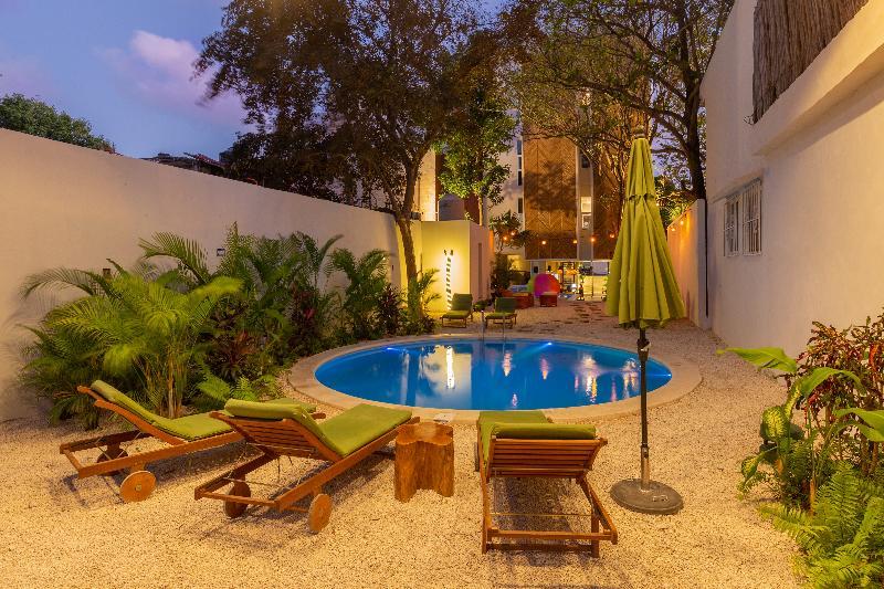 Oostel Smart - Pueblo (adults Only) Hostel