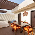 Entire luxury 4BR home Pool, Concierge&Jacuzzi
