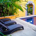 Weary Traveler Hostel