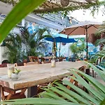 X´kekén Hostel