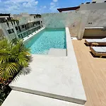 Apartment And Penthouse Blue Luxury Kukulkan Tulum
