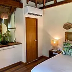 Luxury Private Villas , Private Pool, Private Garden, Jacuzzi, 24Hours Security