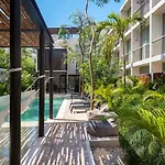 Luxury Condo for 4 Casa Azul