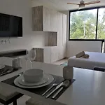 Estudio Moderno Equipado Y Luminoso
