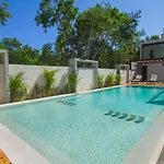 *Luxurious Apartment With Private Patio*