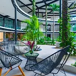Studio All-Inclusive Gym-Pool 360º-Scooter-Bicycle-Breakfast-Exclusive Benefits Services By Sandy Powerful