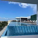 Luxury Rooftop With Private Pool