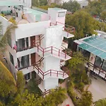 Naats Amigos Tulum