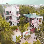 Naats Amigos Tulum