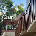 Amplio Departamento Con Balcon Y Cocina
