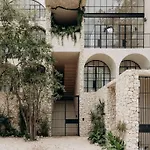 Casa Zebrina Designer Apartment