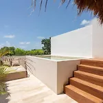 Itza Maya Beach Club Access