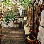 Nunum - Luxury Tenting