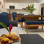 Pequeno Oasis Moderno En Kantuun