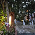 Casa Rosse