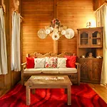 Alicat Villas
