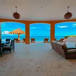 Hacienda Tankah Stunning Private Villa With 7 Bedrooms 8 Beds Pool And Personal Cook Luxury Exclusivity And Comfort For Groups And Families Of Up To 14 Guests In A Paradise By The Sea