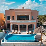 Hacienda Tankah Stunning Private Villa With 7 Bedrooms 8 Beds Pool And Personal Cook Luxury Exclusivity And Comfort For Groups And Families Of Up To 14 Guests In A Paradise By The Sea