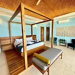 Hacienda Tankah Stunning Private Villa With 7 Bedrooms 8 Beds Pool And Personal Cook Luxury Exclusivity And Comfort For Groups And Families Of Up To 14 Guests In A Paradise By The Sea