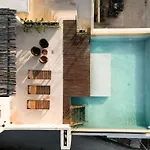 Casa Baay - Private 17 Bedroom House, 34 Pax, Rooftop And Pool