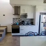 Quinto Sol Luxury Apartments By Mikitito Rentals