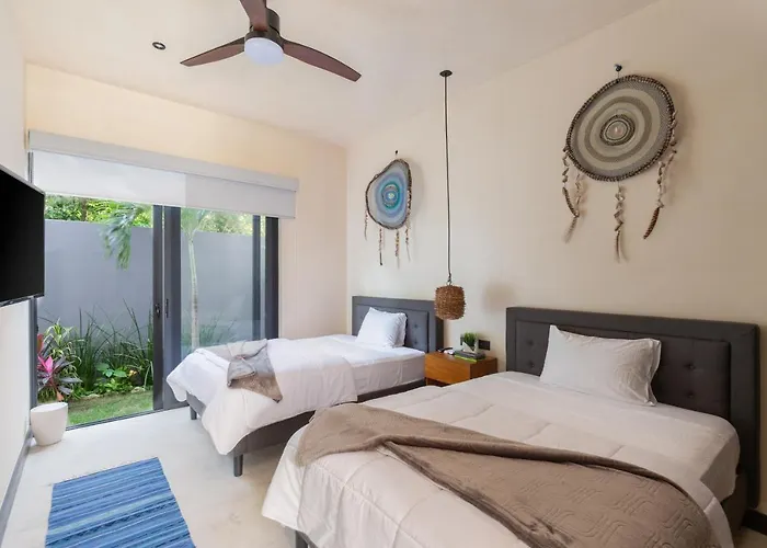 Entire luxury 4BR home Pool, Concierge&Jacuzzi